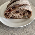 ラトリエ ドゥ プレジール - エディブルローズとフルーツを入れたスペシャルローズ