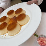 ドゥ アッシュ - 絶品のプリンは1個食べたくなる