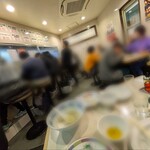 龍味 - 店内は常に満席Σ(・∀・；)