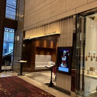 ROSSINI TERRACE - 店舗入り口