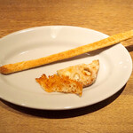 スガハラ - グリッシーニ + タレッジョチーズ + 蓮根