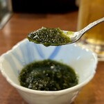 どぜう・四季料理 やぶや - 浜名湖産青海苔の酢の物（お通し）
      今がまさに旬の寒海苔。鮮やかな緑色と滑らかな舌触りと磯の香り♡そして絶妙なお酢の塩梅♪ ｳﾏ━ (●>艸<) ━ｽ!!!