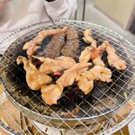 炭火ホルモン うち家 - 