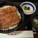 竹葉亭 本店 - 綺麗な店内