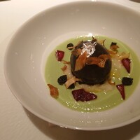 レ セゾン - 比内地鶏トリュフと西洋葱のソース