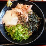 信玄 - 令和6年12月 ランチタイム(11:30〜14:30)
おろし蕎麦 税込770円
大盛 ＋税込110円