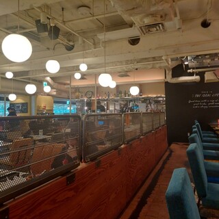 WIRED CAFE_2