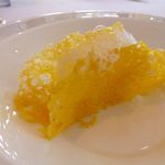 レストラン・モリエール - ジャガイモのガレット　外側の黄色いのもジャガイモ