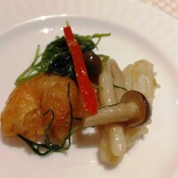 崎陽軒本店 嘉宮 - 季節の野菜とバナメイ海老とイカのソテー