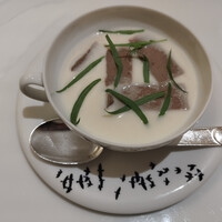 ラ・ベカス - 鮎のヴィシソワーズ(スペシャリテ)