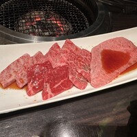 焼肉 青山外苑 - 