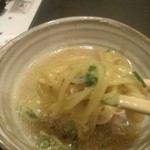 たこ焼・味処　壺心 - 麺にだしがしみてます。