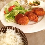 Daily REPUBLIC - コロッケとヒレカツランチ☺︎
