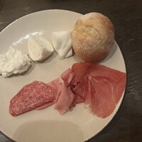 オービカ モッツァレラバー 梅田店 - 