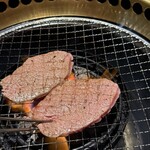 大阪屋 - 焼いてるところ