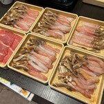 しゃぶ葉   扶桑店 - ズワイガニの山