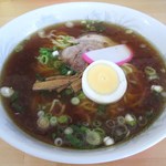 安べえ食堂 - 安べえラーメン　若干黒っぽい！？