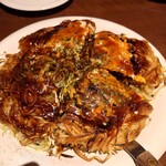 広島焼HIDE坊 - ソバでいか野菜W