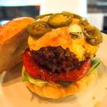 ジャンク - ダブルバーガー（ハラペーニョ・ゴルゴンゾーラトッピング）