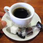 カレーの店 ボンベイ - デミタスコーヒー＆粒チョコ