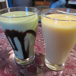 Warung Berkah Jaya - Jus Alpokat、Jus Mangga各450円