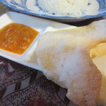 Warung Berkah Jaya - ラウォンに付くサンバルとあげせんべい