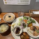 玄米カフェ実身美 あべの店 - 