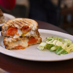 Arbor  Coffee - チキンとトマトのホットサンド ドリンクセット@税込1,380円