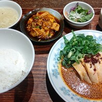 中華旬彩 森本 - よだれ鶏の定食+ミニ麻婆豆腐 中華旬彩 森本 - よだれ鶏の定食+ミニ麻婆豆腐