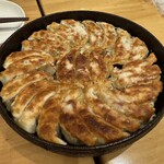 博多鉄なべ 無限餃子 - 