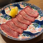 神戸焼肉かんてき 春吉店 - 厚切り上タン塩❤️
                                めちゃくちゃ柔らかい( ´›ω‹｀)✨