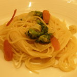 スプレンディード - ブロッコリーとカリフラワーのペペロンチーノ　からすみ添え