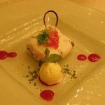 スプレンディード - カッサータ　ラズベリーとバニラソース