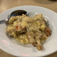 横浜中華街 北京飯店 - ⑤渡り蟹のふわとろ卵和え - 可食部は少ないですがカニは濃厚な味がして美味しかったです。