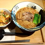 本まぐろそば 䱻 - 