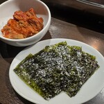 スタミナ焼肉 肉ですみだ - キムチ・韓国海苔