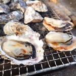 海の駅しおさい市場 - いくらでも食べれるσ(´~｀*)ﾑｼｬﾑｼｬ