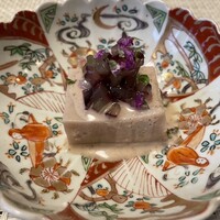 御料理 寺沢 - 胡桃豆腐、葡萄乗せ