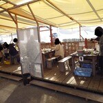 海の駅しおさい市場 - 海の駅しおさい市場  屋外食べホ