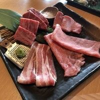近江うし焼肉 にくTATSU 銀座店 - 