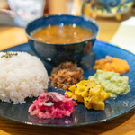 MAGALIE - MAGALIE PLATE