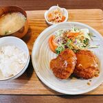クラークハウス - 