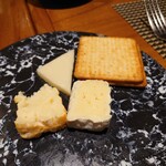 Club Med Phuket - 飲む気満々で、チーズ。