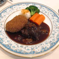 レストラン香味屋 - メンチカツビーフシチューの盛り合わせ　4000円