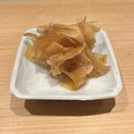 鮨 一二郎 - 一二郎さんオリジナルの黒酢仕立てのガリはおつまみにも最適❤️