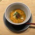 鮨 一二郎 - 大将お得意の白子の茶碗蒸しはラー油餡が決めてのちょっぴり変わり種。
