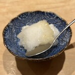 鮨 一二郎 - 一二郎さんのお楽しみでもあります果物を使ったデザート。今宵も美味しかったです❤️抜群に糖度が高い｢甘太｣を使った梨のシャーベット。(*´ч`*)