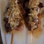 関内もつ肉店 - ねぎ塩タン、ハツ