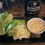 関内もつ肉店 - 肉みそキャベツ