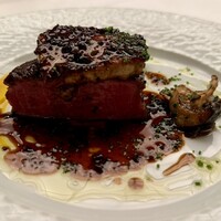 マダム・トキ - 和牛ヒレ肉とフォアグラ フランス産 黒トリュフ香る“ロッシーニ”